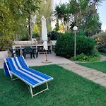 Seaside Garden 1 אלגהרו
