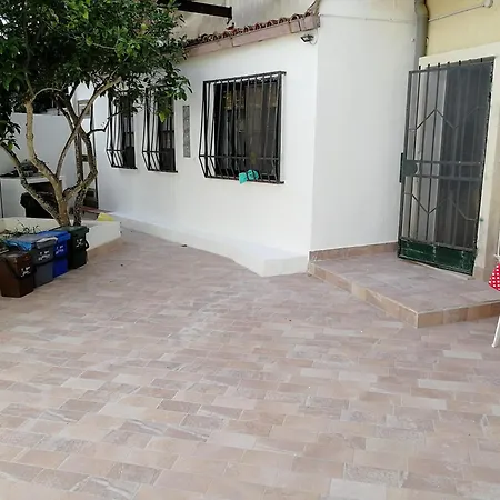 Seaside Garden 1 אלגהרו